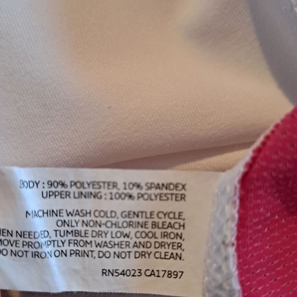 Old Navy women's size XL pink & white racerback tank top - Picture 3 of 7